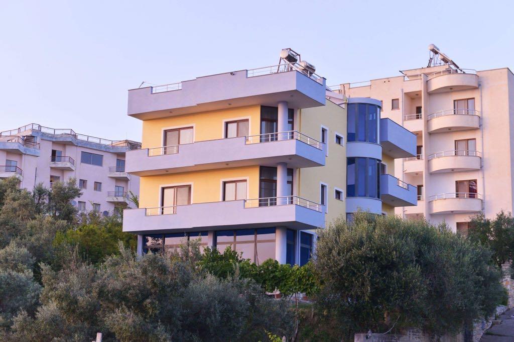 "Adriatik Hills" Apartments Complex Дуррес Экстерьер фото